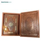 کتاب قرآن نفیس معطر چرمی قطع جیبی همراه با جعبه - Image 2